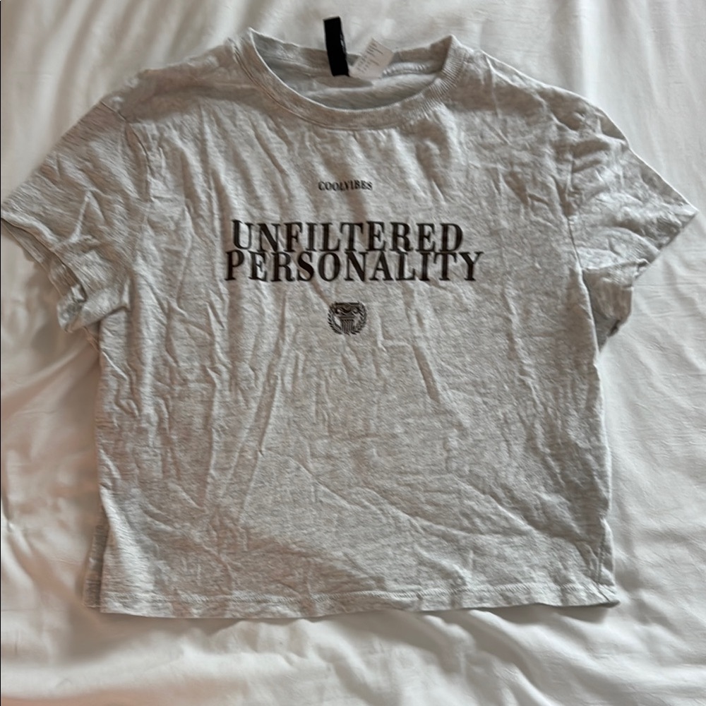 H&M Light Gray Tee with Black 'COOLVIBES' Text